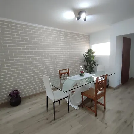 Huge Flat Near Da Rocha *
