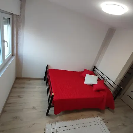 Huge Flat Near Da Rocha شقة